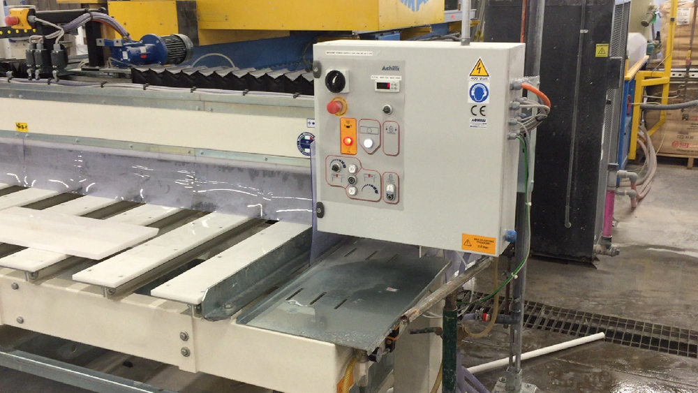 Cortadora Ingletadora Monobloque Cortes Inclinados 45° Achilli MSA